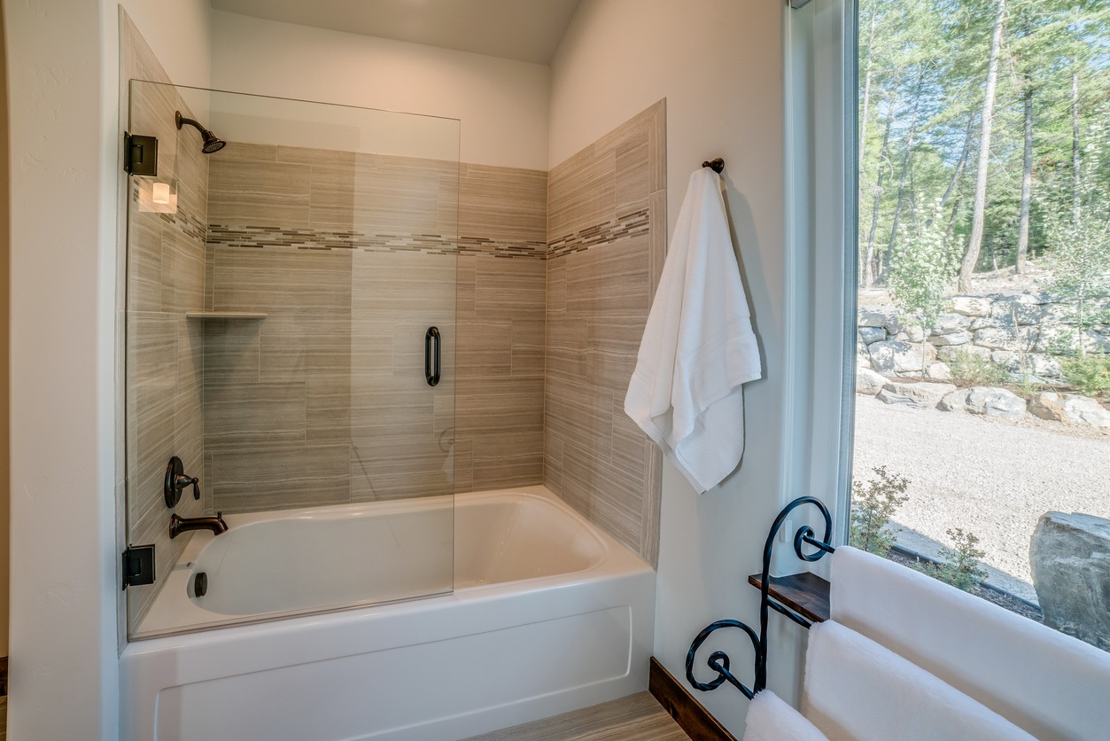 Shower & Tub Repair in Dalhart